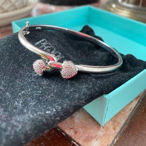 *SOLD*Sterling silver bangle
